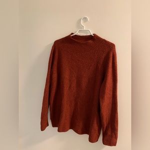 Old navy sweater